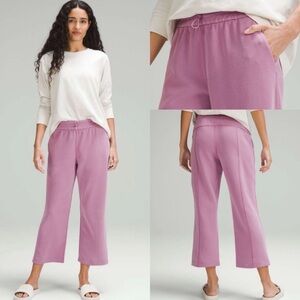 Lululemon Softstreme high rise crop 24” in velvet dust